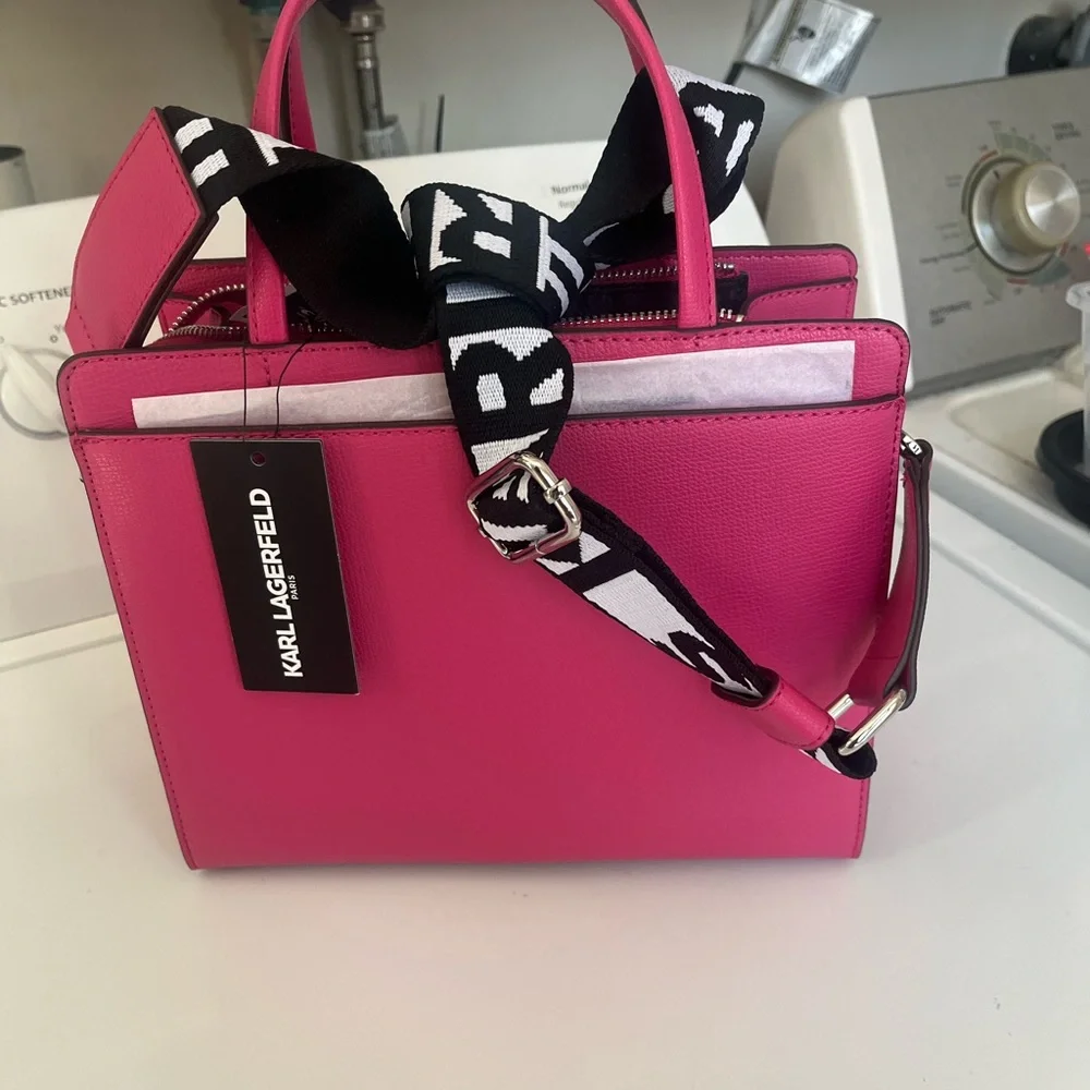 NWT hot pink Karl Lagerfeld Pink Tote with Iconic Characters choupette - Picture 2 of 4